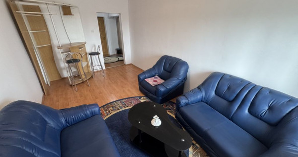 Apartament 2 camere zona Poarta 6 cu Centrala si Parcare