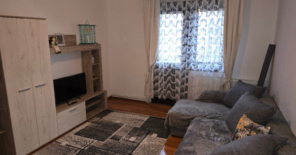 Inchiriez apartament in Deva, zona Al. Armatei, et 2, mobilat, utilat