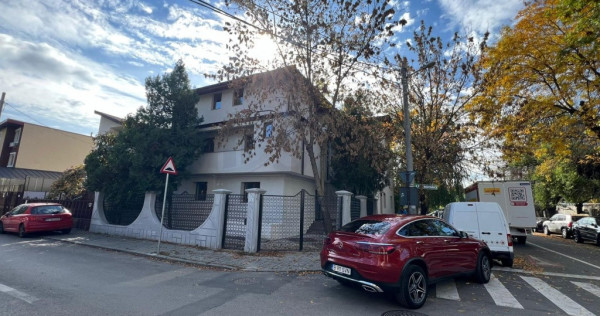 Vila 430 mp ideala spatiu Birouri sau Clinica Metrou Bazi...