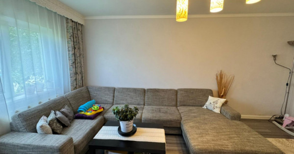Apartament cu 3 camere decomandate, 64 mp utili, 2 băi, box
