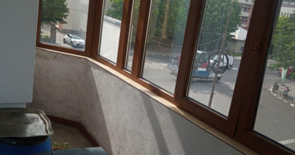 Apartament 2 camere Liceul Economic