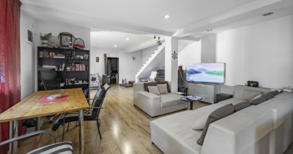 Casa individuala P+1+pod*218 mp*Teren 600 mp*Pe colt*Androna