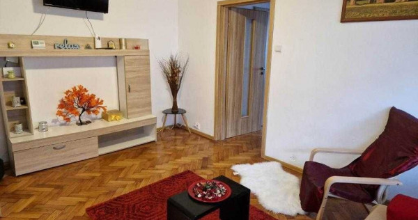 Apartament 2 camere Centrul Civic -CEC Bank,parter,99900 Eur