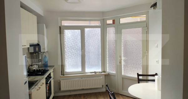 Apartament de inchiriat, 30 mp, pretabil locuit sau birou, z