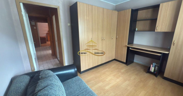 Apartament 3 camere de vanzare in Bacau strada Stefan cel Mare