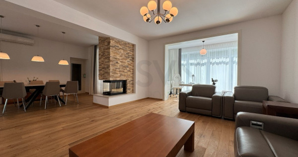 Vila Individuala De l Cartier Privat langa Padure