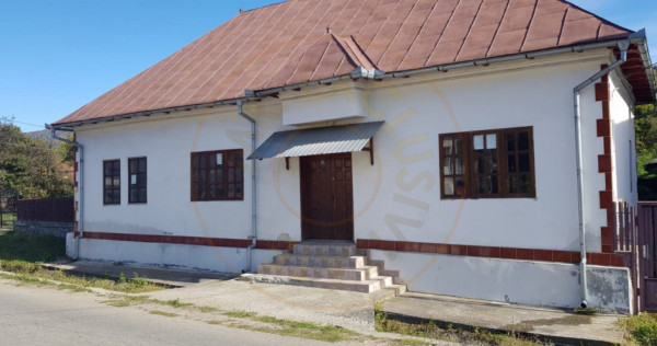 Casă versatilă de v&acirc;nzare &icirc;n Comuna Corbi, Argeș &ndash; id