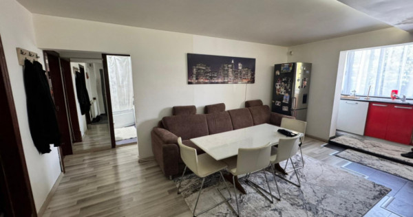 Apartament spațios cu 4 camere, 71 mp utili + balcon, zon?
