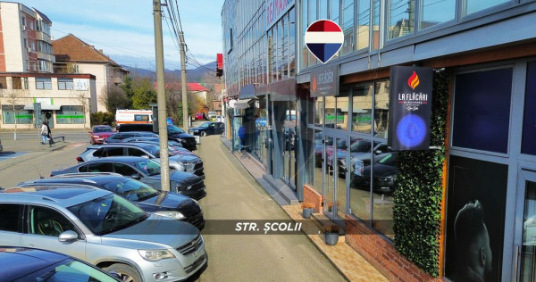 RESTAURANT MOBILAT SI UTILAT, DE INCHIRIAT