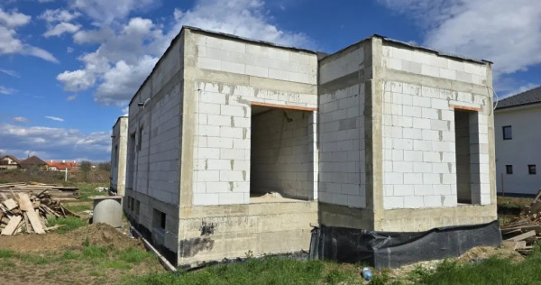 Vand casa in Dealul Furcilor