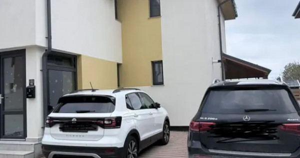 Casă duplex mobilata Piatra Neamt