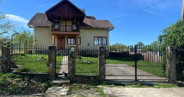 Casă la munte cu teren 9.000 mp C&acirc;rligei Bumbești Pițic Gorj