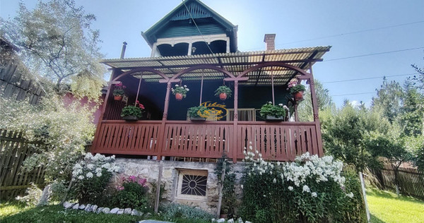 Casa de vacanta (Gheorgheni, str. Szarvas, zona km4)