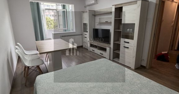 Garsoniera Dristor / Baba Novac 1 minut metrou Dristor