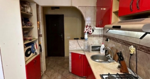 Apartament 4 camere decomandat de v&acirc;nzare &icirc;n Tomis Nord, C