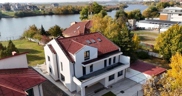 Vila D+P+E+M, 8 camere, 520 mp, pe malul Lacului Mogosoaia