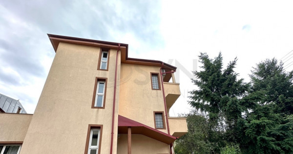 Vila 7 camere 250 mp utili Vatra Luminoasa
