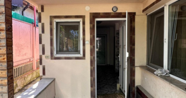 Casă 3 camere de v&acirc;nzare &icirc;n Brătianu Constanța | Teren