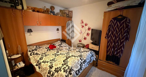Apartament de vanzare 3 camere - zona Decebal
