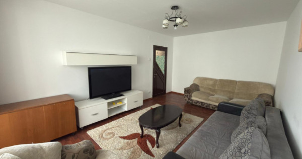 Apartament cu 3 camere, 62 mp, zona Republicii