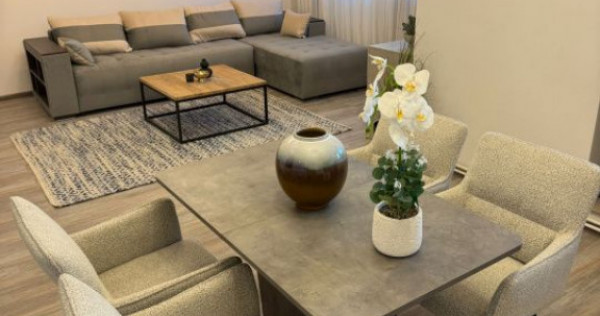 Apartament lux 3 camere,2 băi zona Spitalul Județean