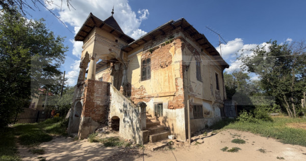 Conac cu priveliste panoramica, Lesile, 1200 mp teren