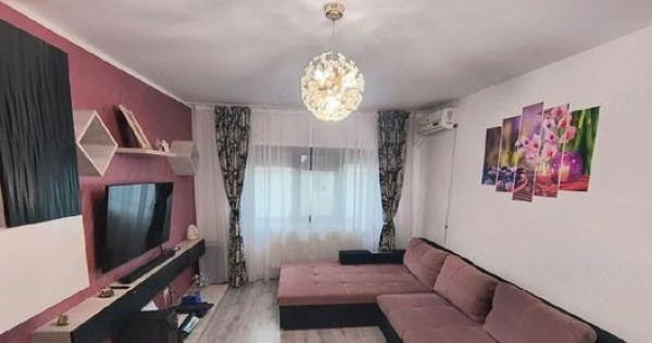 De inchiriat apartament 3 camere Micro 16, 450 euro