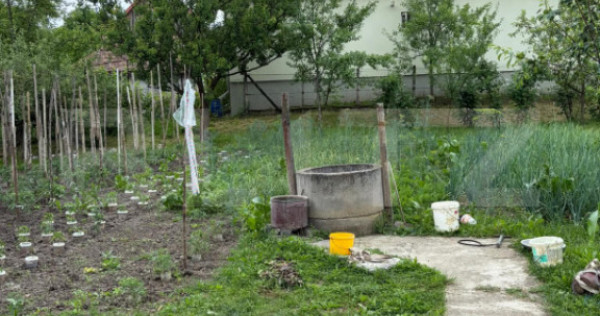 Casă 3 camere 80 mp utili | Teren 798 mp | sat Cornești, c
