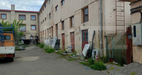 Spatiu comercial, 900 mp, zona Semicentrala
