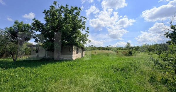 Teren intravilan de v&acirc;nzare, 2.232 mp, Predești, jud. Dolj