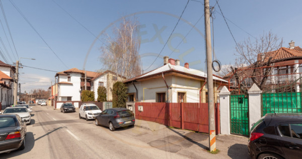 Casa cu potential/ zona Sf Vineri/ 126 mp teren/ Regim urban