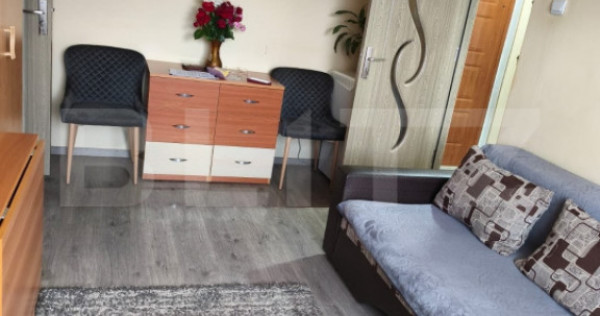 Apartament 3 camere, semidecomandat, 48 mp, balcon &ndash; Dealu