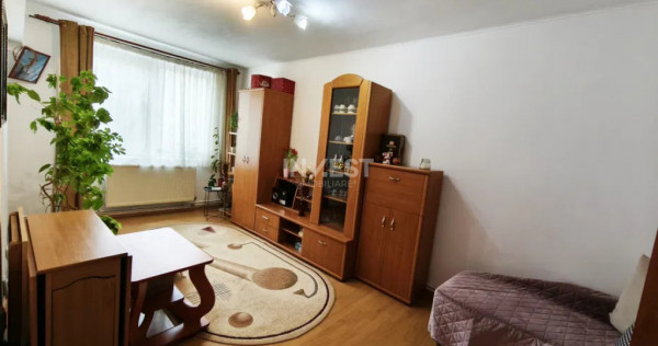 Apartament 3 camere, decomandat, zona Poitiers - Complex Sir