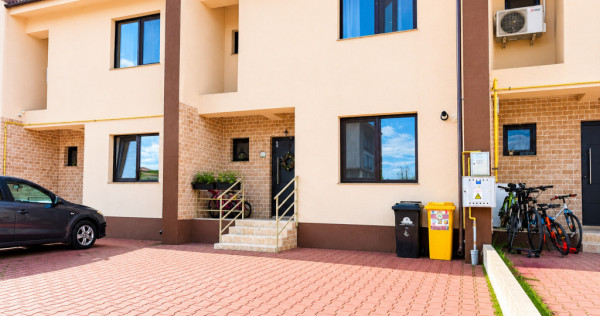 Palazu Mare Duplex Premium 4 Camere Mobilat și Utilat Cur