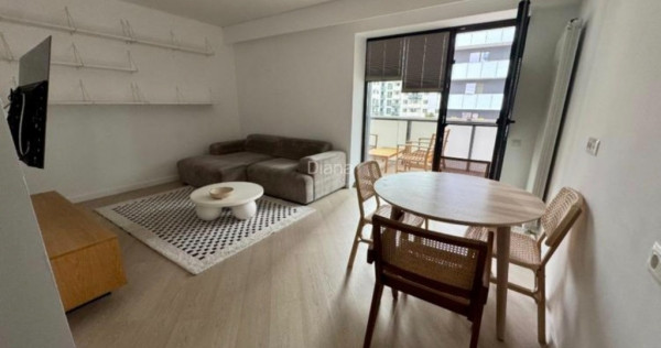 Apartament 3 camere decomandat Cortina North - loc parcare inclus
