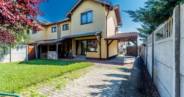 PRET NOU! Casa tip duplex - teren 349 mp - Via Carmina - ...