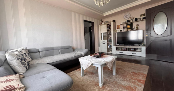 Apartament 3 camere, 72 mp, zona Mircea cel Bătr&acirc;n
