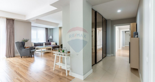 Apartament cu 4 camere de vanzare in Cosmopolis, parcare,...