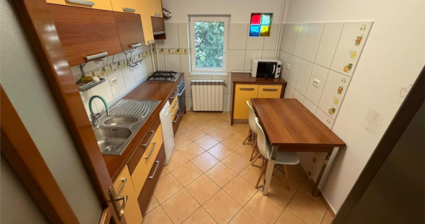Apartament 4 camere,mobilat si utilat,etaj 3, zona Pompieri