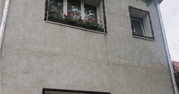 Casa individuala la pret de apartament in inima Brasovului |