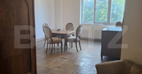 Apartament 1 cameră decomandat , Etaj intermediar, bloc cu