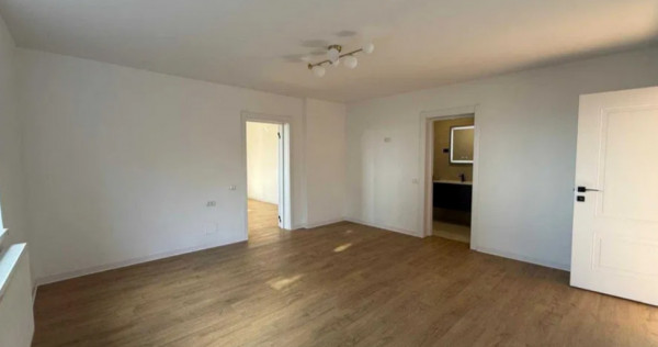 Apartament 2 camere | Renovat | Curte Privata + Garaj | Brasovul Vechi