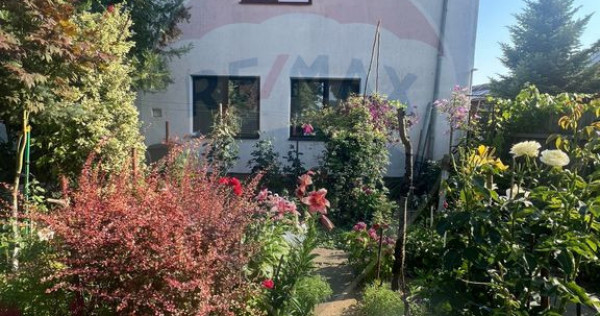 Vilă 6 camere, Păulești &mdash; vis-a-vis de parc, langa p...