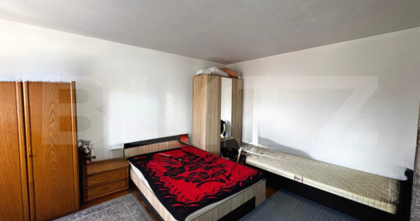 Apartament decomandat cu 2 camere, 57 mp, etaj 1, zona Sub B