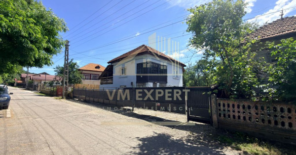 CASĂ MUSCELEANĂ 4 CAMERE TEREN 782 MP CAMPULUNG ARGEȘ