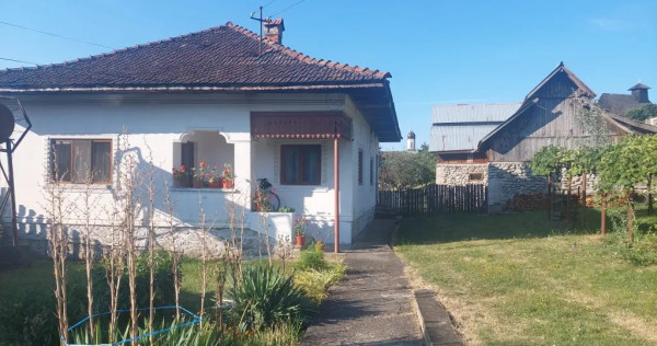 CASĂ de v&acirc;nzare Novaci