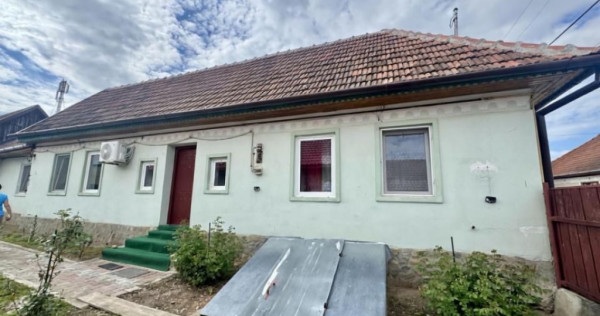 Casa individuala cu teren si priveliste spre munti