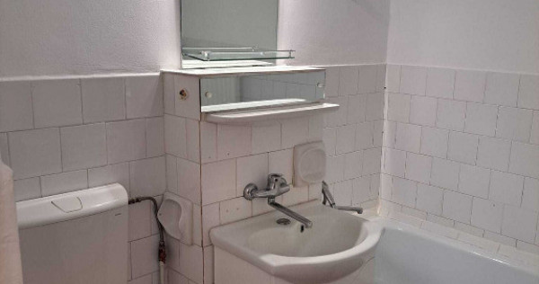 Apartament 2 camere zona SCRIITORILOR