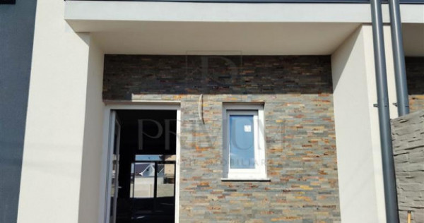 Duplex deosebit - zona buna - finisaje top