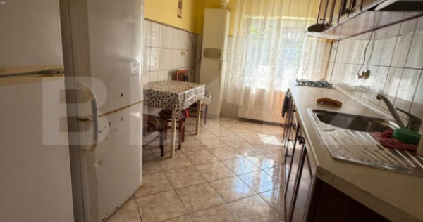 Apartament 2 camere, decomandat, zona Racadau